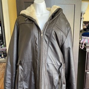 Wilsons dark brown 💯 leather jacket with hood faux fur lined size 1x used warm